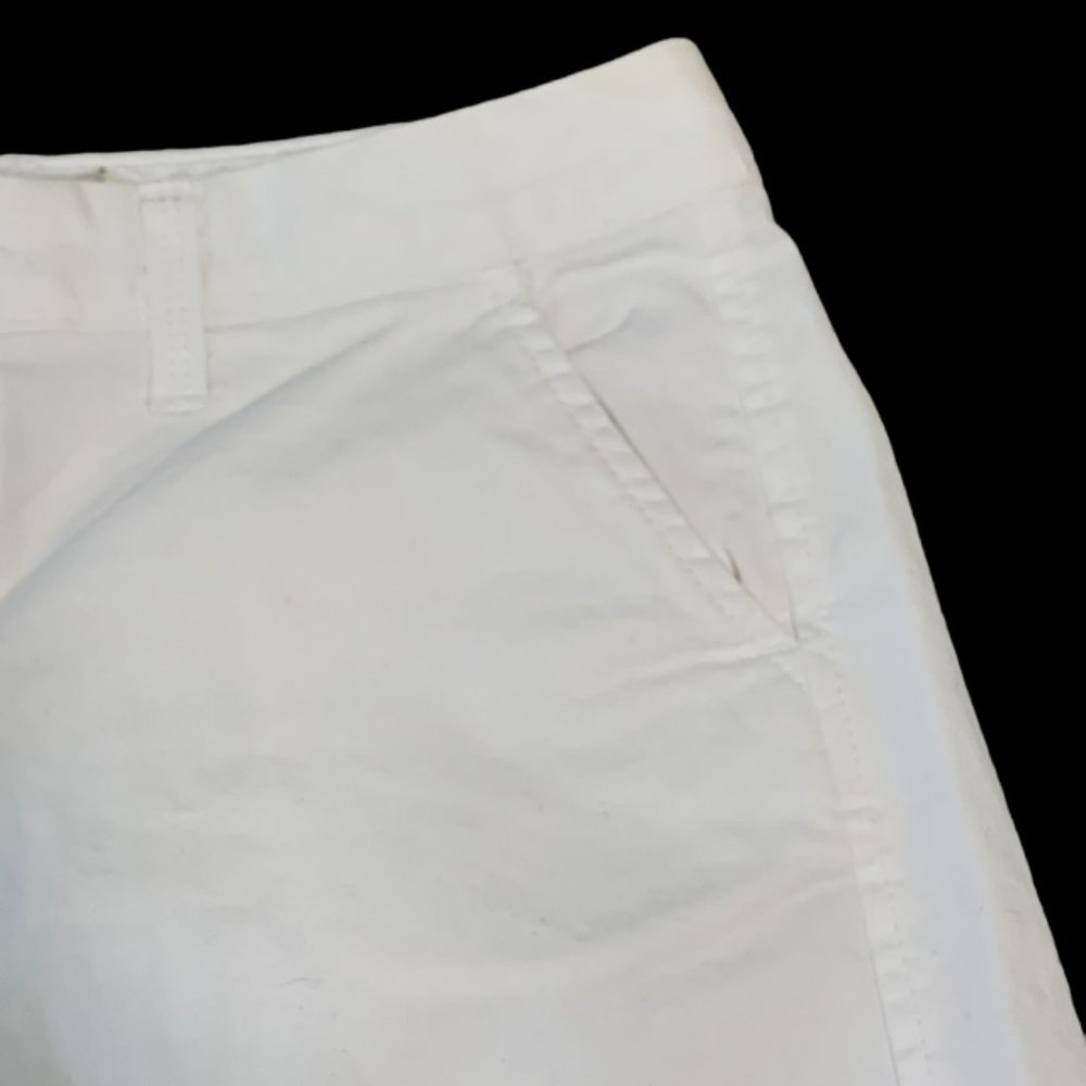 Old Navy Perfect Short Low Rise White Size 2 - Picture 5 of 8